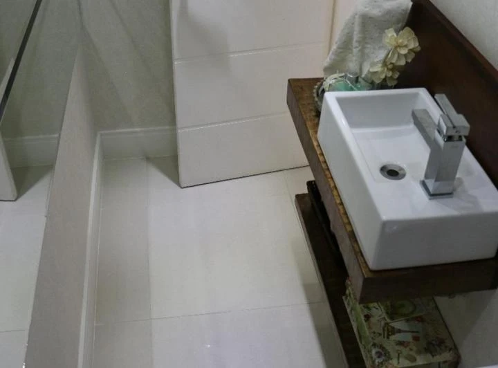 Furnished 2-bedroom apartment with 93 m² — photo 8