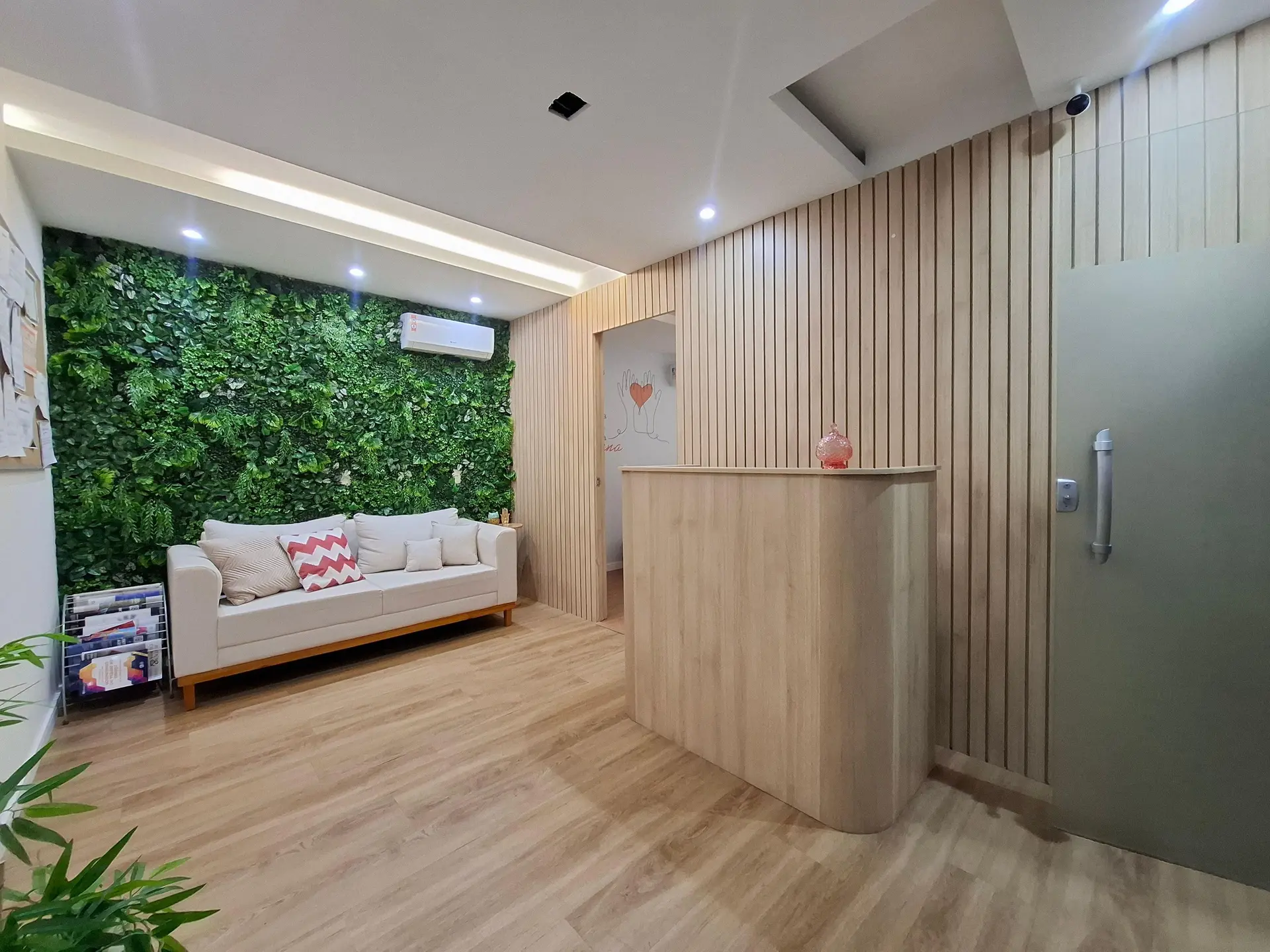 Furnished 2-bedroom apartment with 2 bathrooms — photo 5