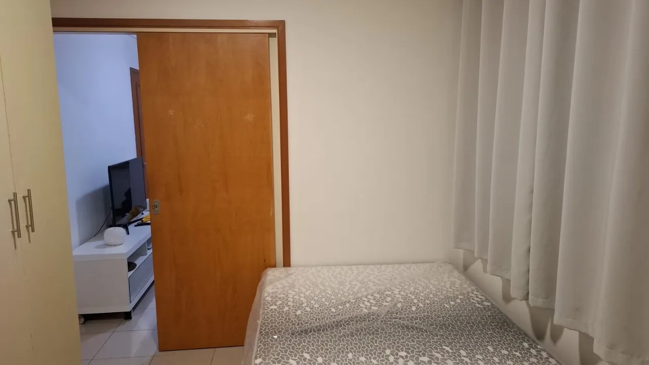 Furnished 1-bedroom apartment with 1 bathroom — photo 3