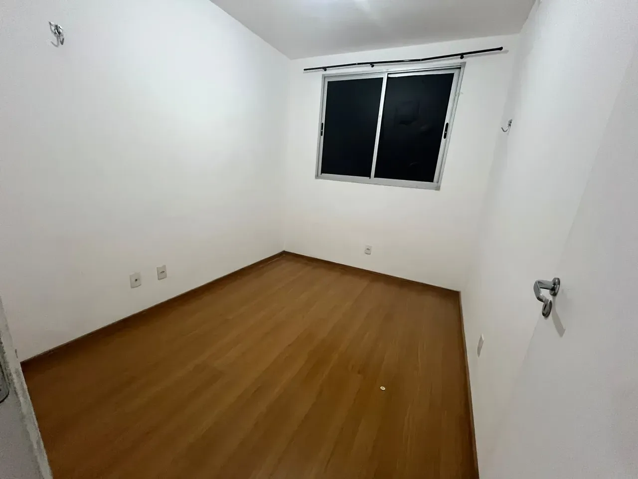 2-bedroom apartment in a building with a gym — photo 7
