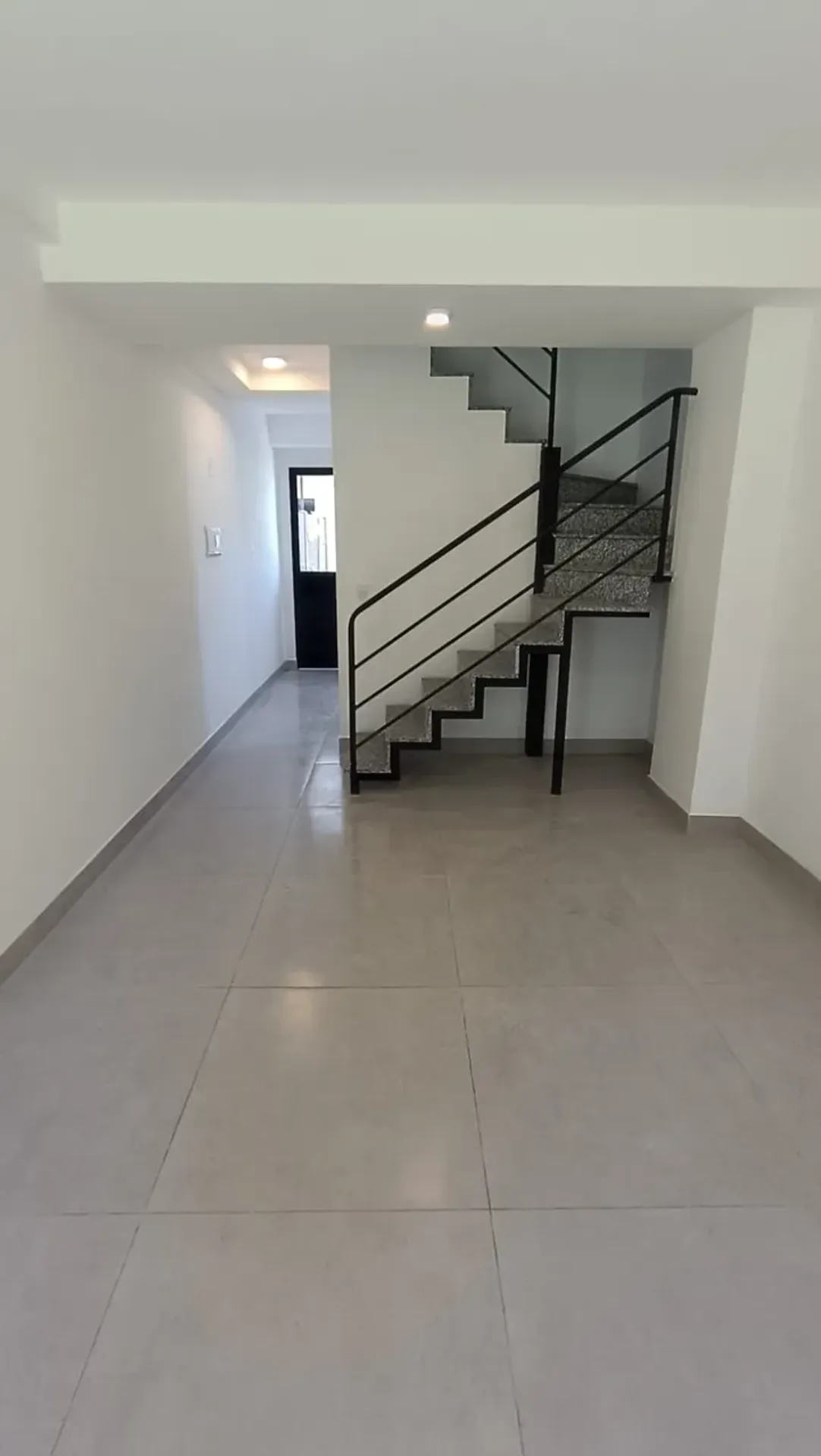 Unfurnished house with 2 bedrooms and 2 bathrooms — photo 22