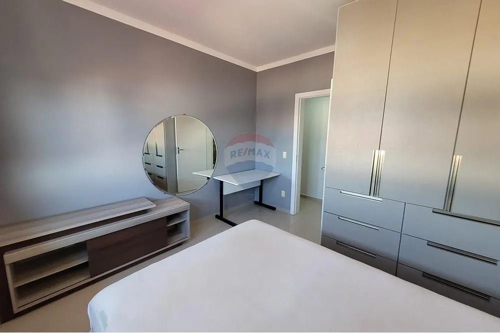 Apartamento con 3 dormitorios, escritorio y 2 plazas — photo 12