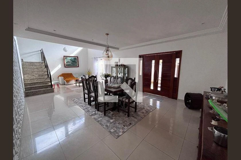 Casa sem mobília com 4 quartos e 618 m² — photo 2