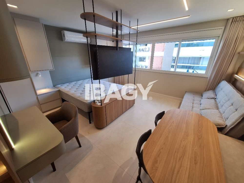 1-bedroom apartment with open-plan kitchen and 50 m² — photo 3