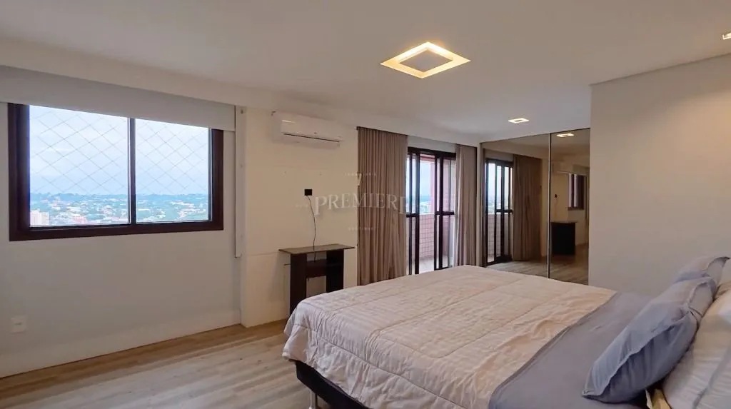 440 m² apartment with 4 en-suite bedrooms and private garden — photo 10