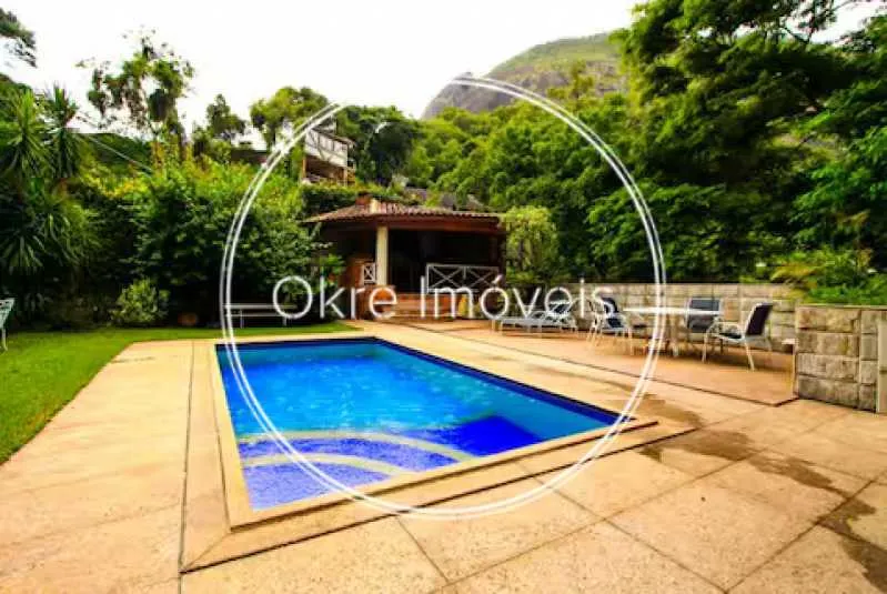 House with 5 bedrooms and 3 bathrooms with a washer — photo 4