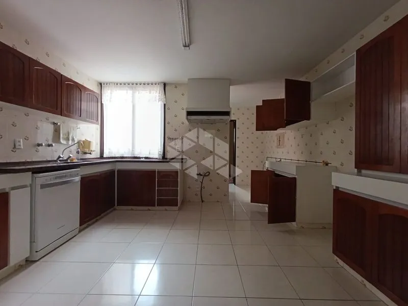 4-bedroom house with a dishwasher in Florianópolis — photo 6