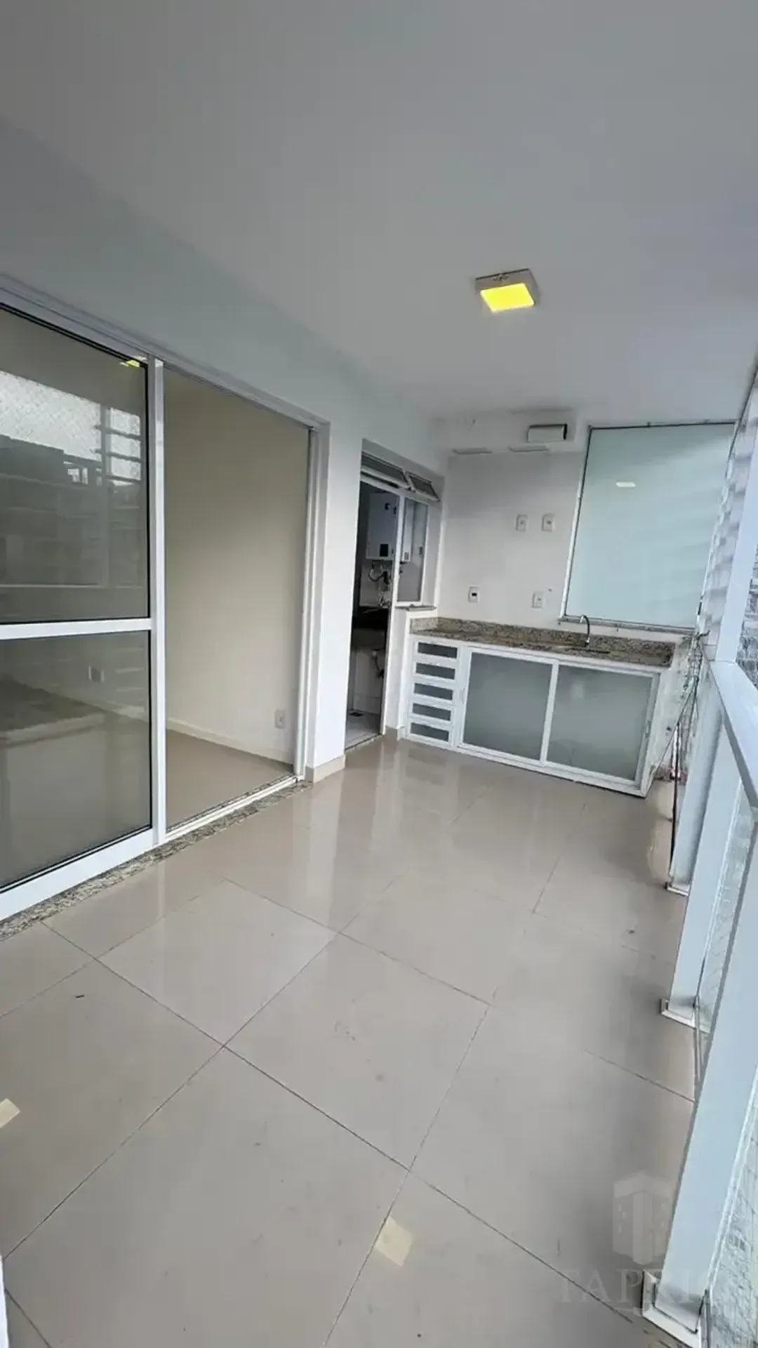 3-bedroom apartment with 3 bathrooms and 2 parking spots — photo 16