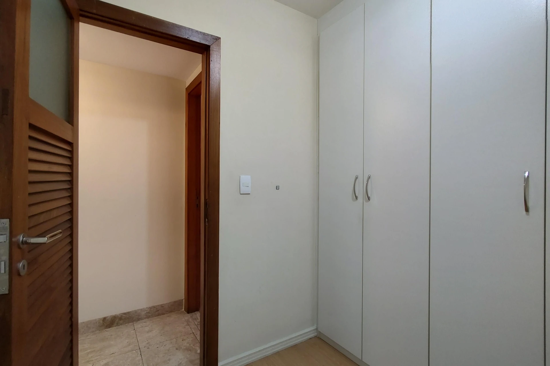 99 m² apartment with a water view and a washing machine — photo 20