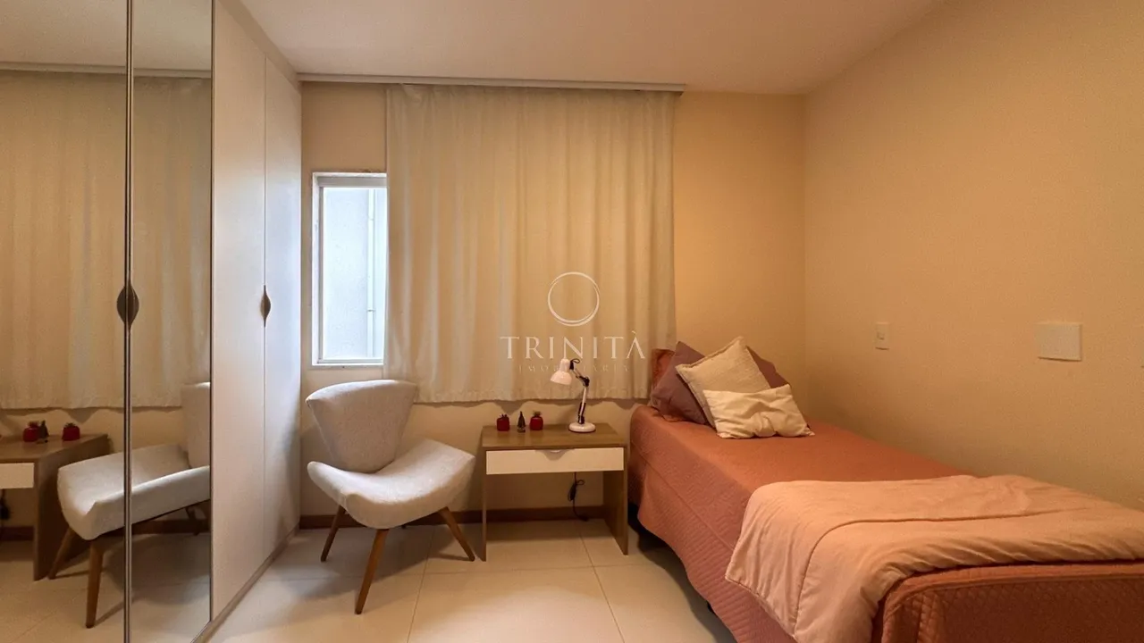 Condominium house with 5 bedrooms and balcony grill — photo 20