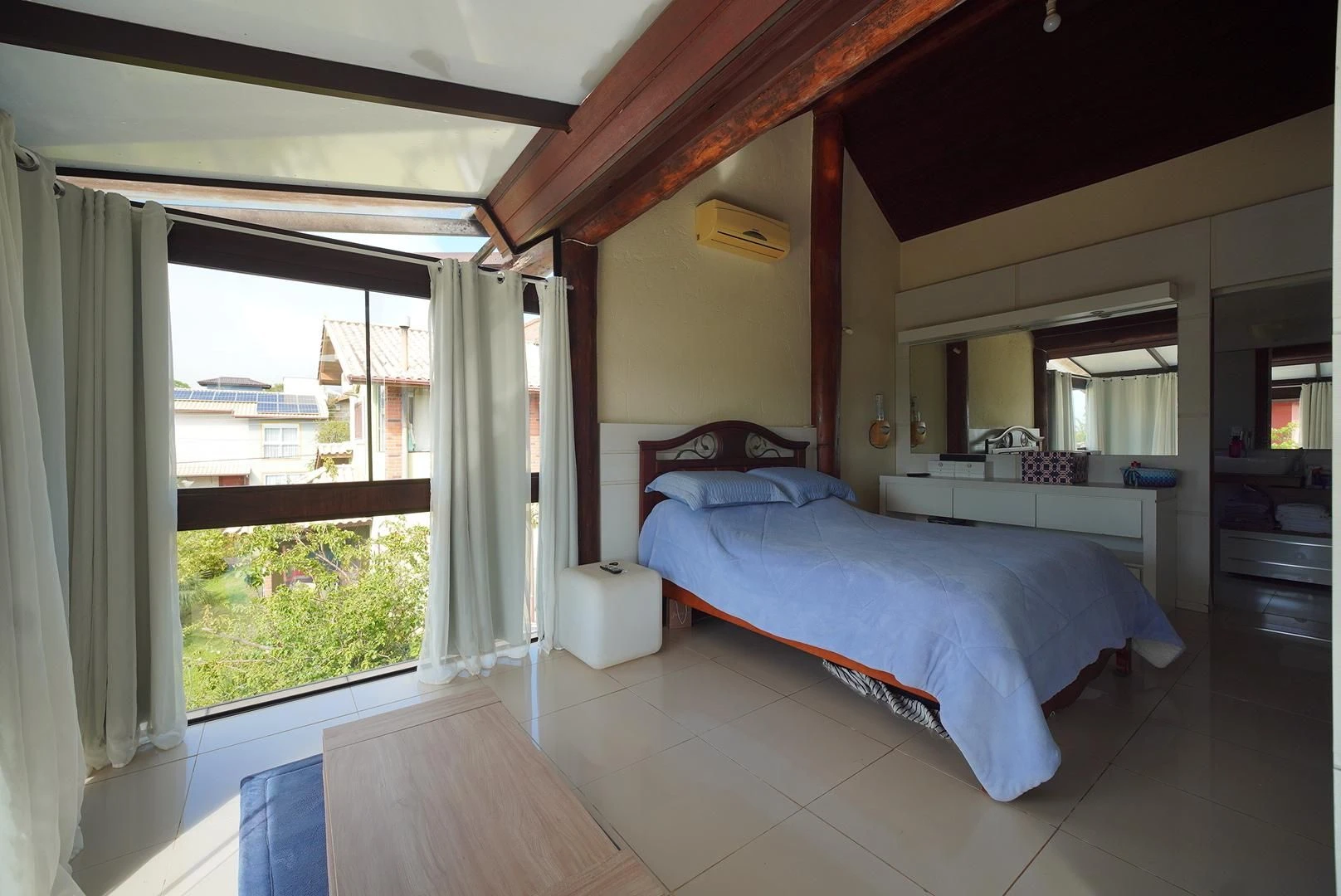 Garden in a 3-bedroom house, 225 m² — photo 4