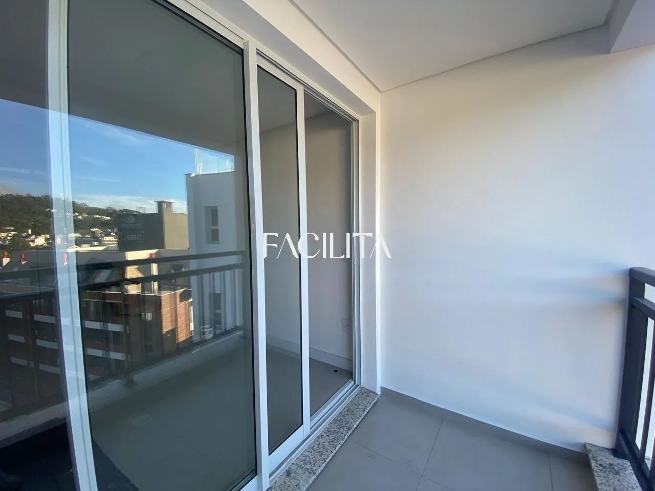 1-bedroom apartment with 3 parking spaces and 120 m² on 4th floor — photo 6