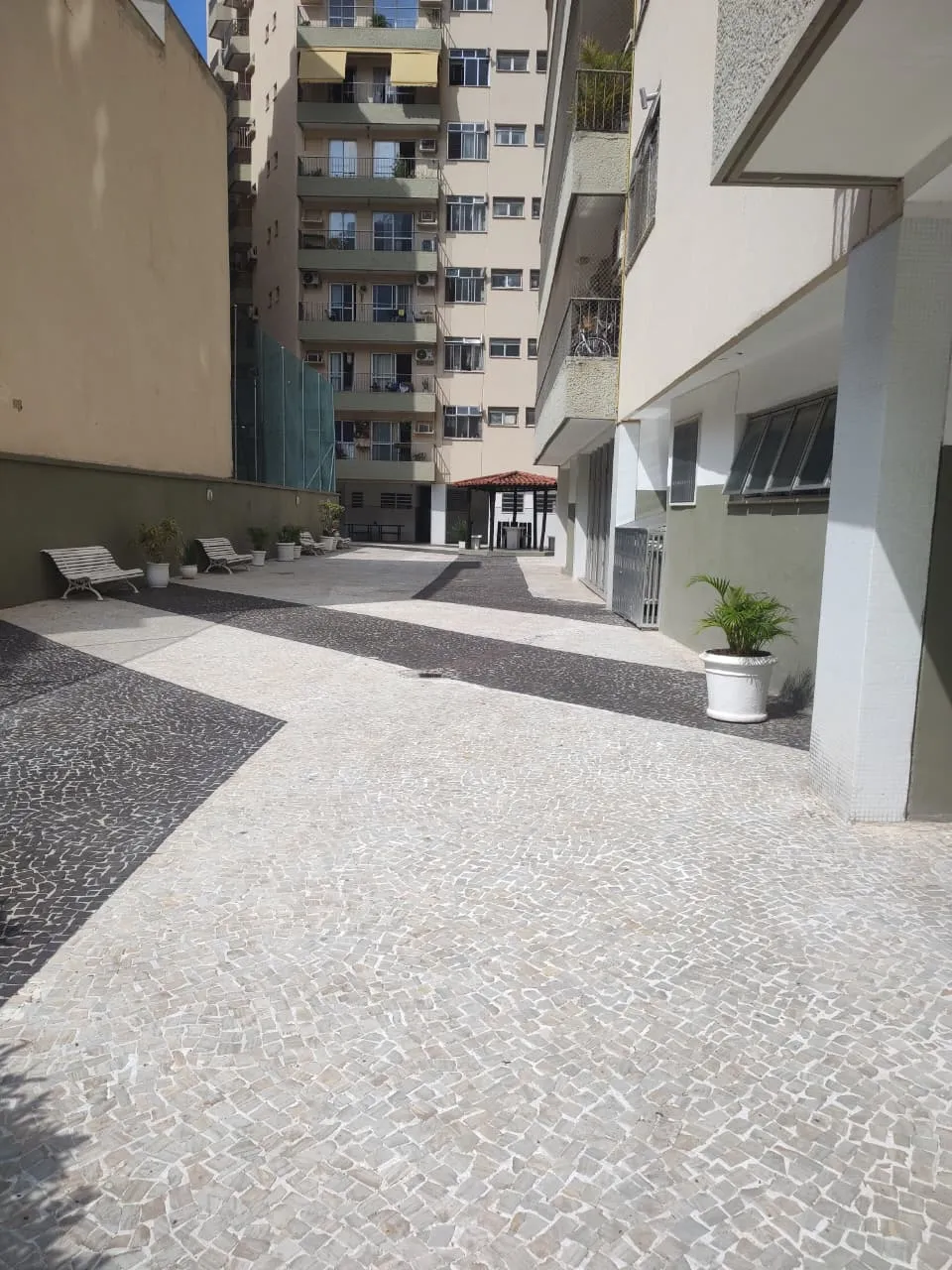 Rental apartment with 96 m², 2 bedrooms and 2 bathrooms — photo 17