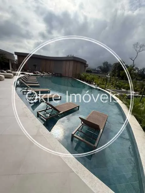 1-bedroom apartment with a glass-enclosed balcony — photo 16