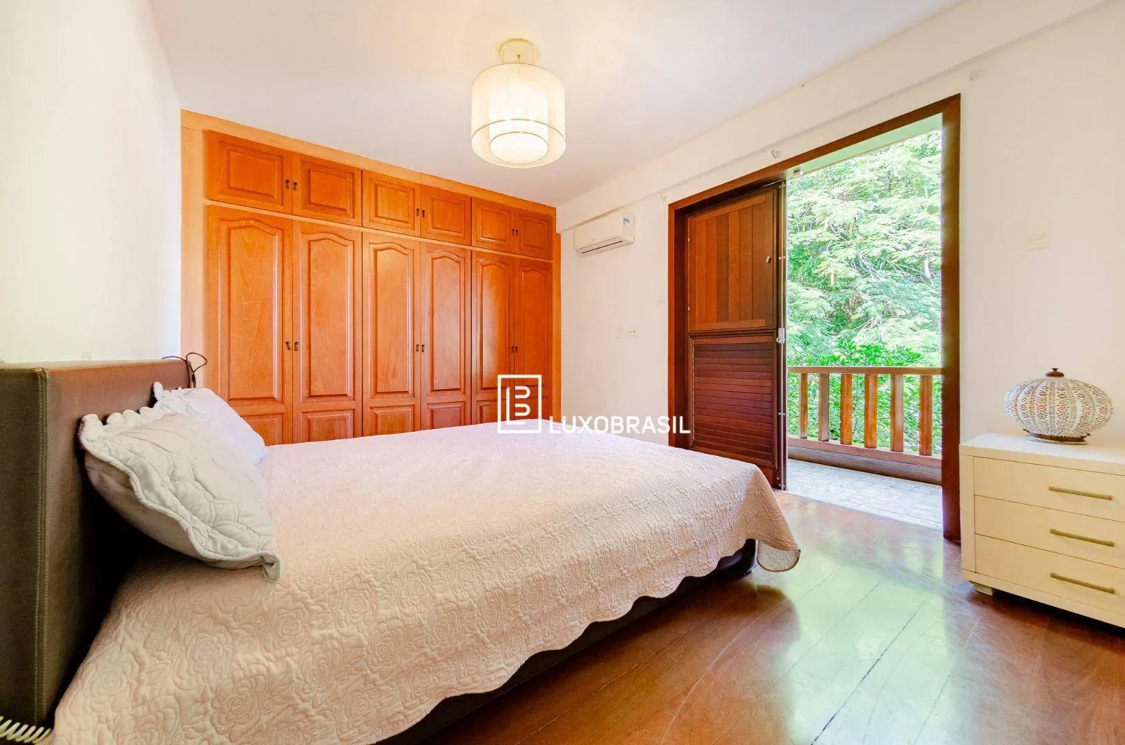 Furnished house with 6 en-suite bedrooms and 9 parking — photo 17