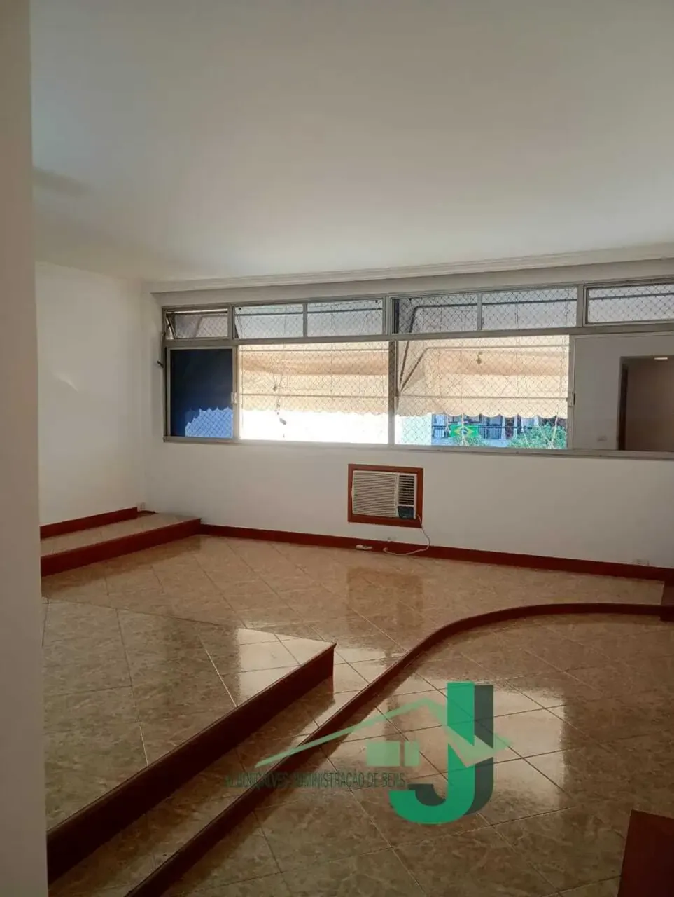 3-bedroom apartment with 3 bathrooms and 2 parking spots — photo 10