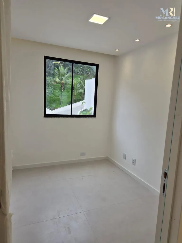 2-bedroom apartment with a mountain view in Rio de Janeiro — photo 7