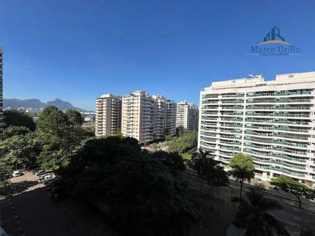 Park view in a 2-bedroom apartment, 69 m² — photo 5