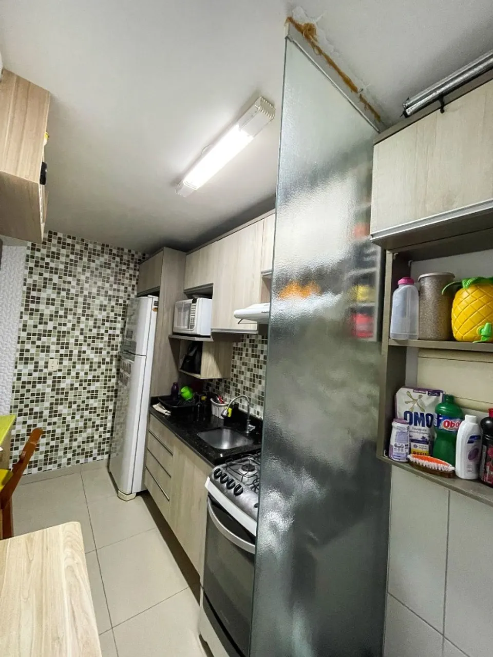 2-bedroom apartment in a building with a gym — photo 14