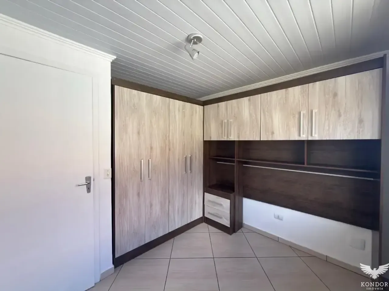 Apartamento de 2 dormitorios con cocina equipada y fogón a gas — photo 13