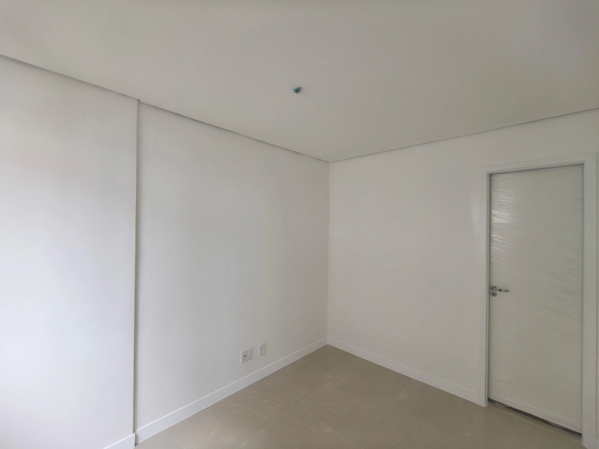 Apartment with 3 bedrooms, 2 bathrooms and parking — photo 30