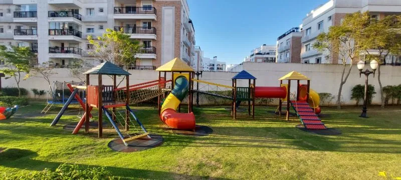Balcony with a grill in a 3-bedroom apartment, 97 m² — photo 26