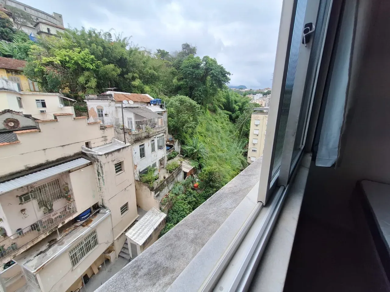Mountain view in a one-bedroom apartment, 39 m² — photo 30