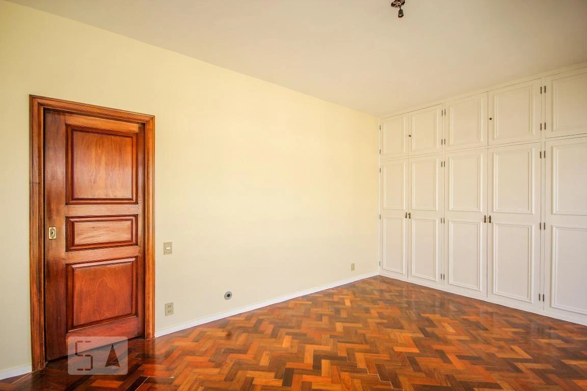 Apartment with 4 bedrooms, 4 baths and 300 m² — photo 15