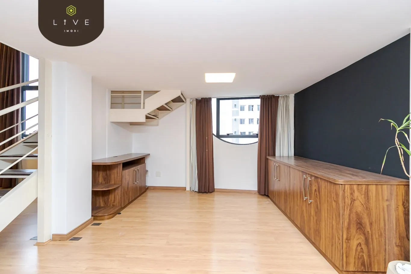 Studio on the 9th floor with a home office — photo 26
