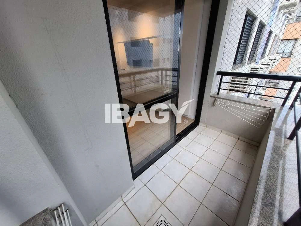Apartamento de 3 dormitórios com 2 banheiros e vaga — photo 4