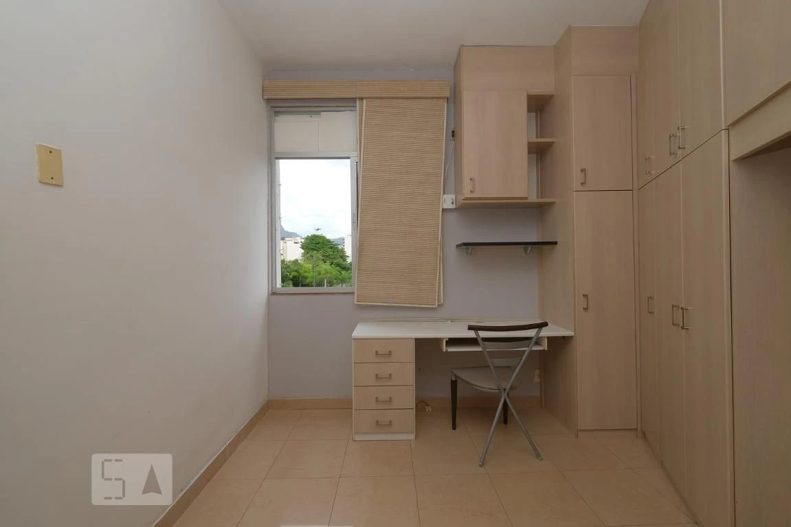 Mountain view in a one-bedroom apartment, 40 m² — photo 3