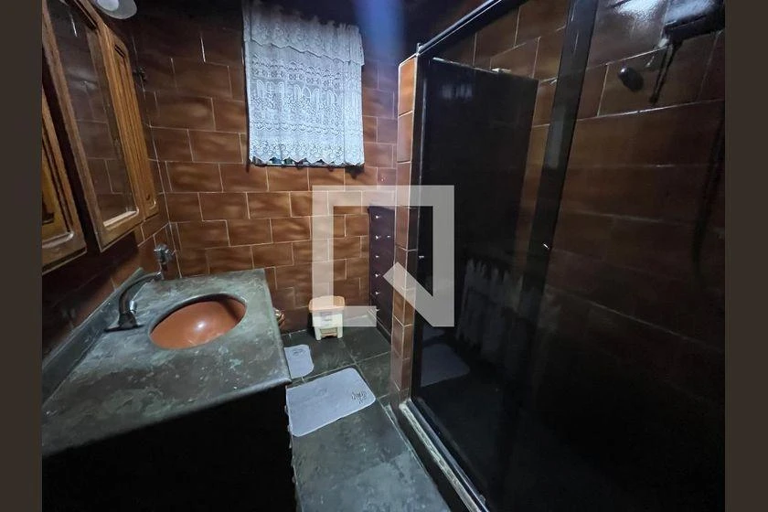 Rental house with 4 bedrooms and 600 m² — photo 42
