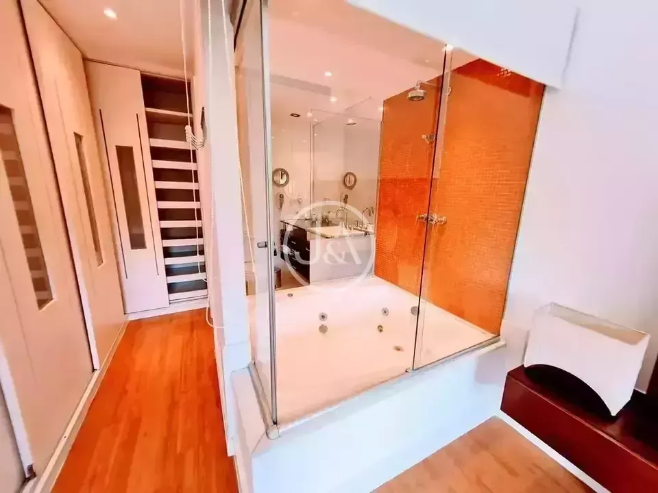 Furnished 2-bedroom apartment with 3 bathrooms — photo 12