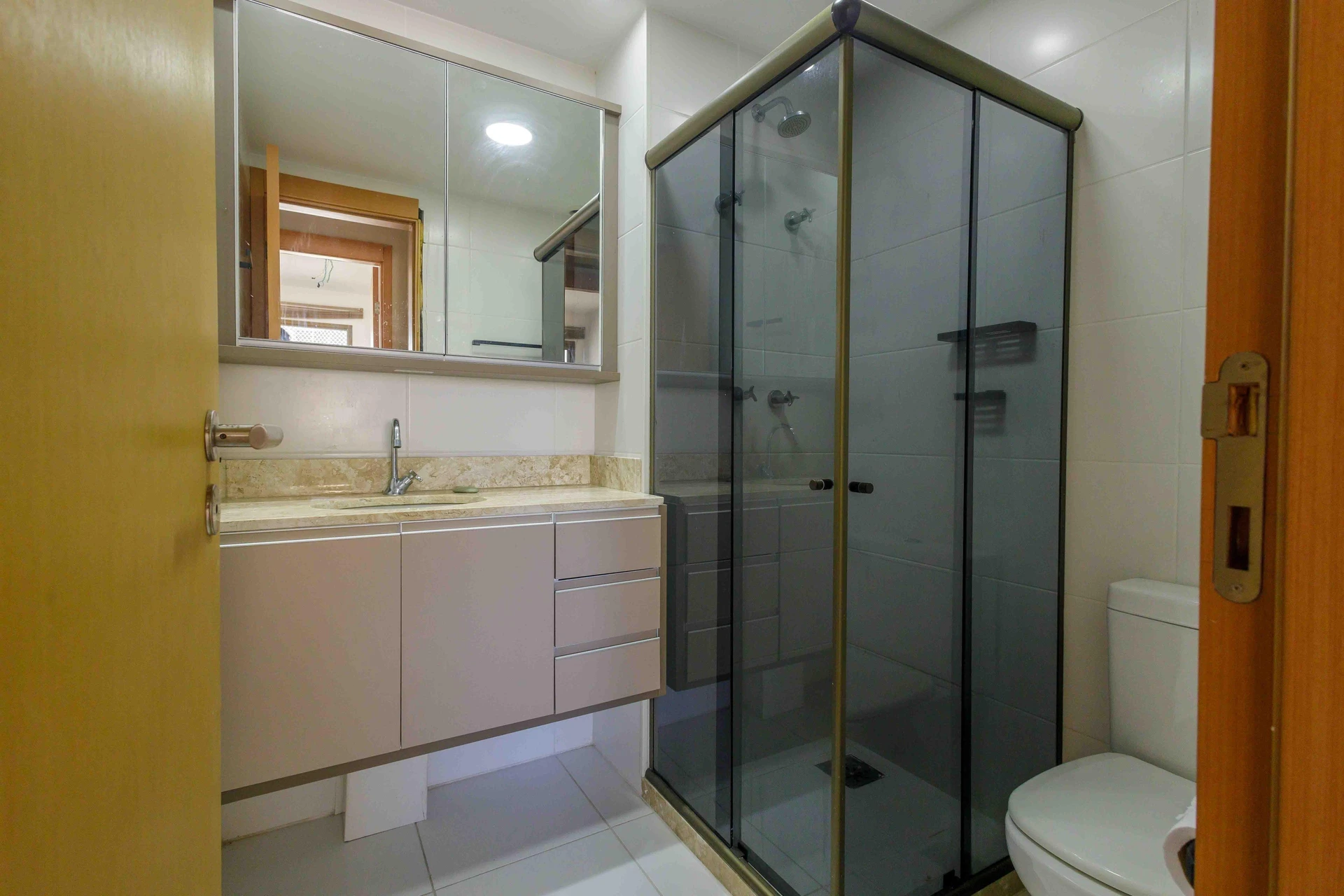 Apartment, 166 m², with a glass-enclosed balcony — photo 61