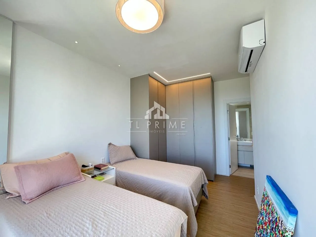 Rental apartment with balcony and 3 bedrooms — photo 27