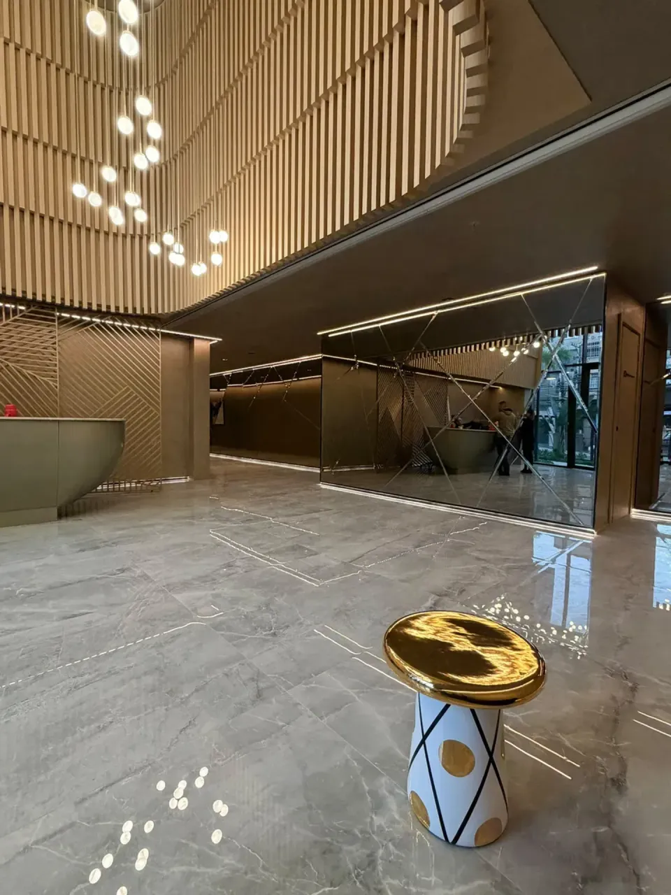 Apartamento com 4 quartos e 3 banheiros e varanda — photo 12