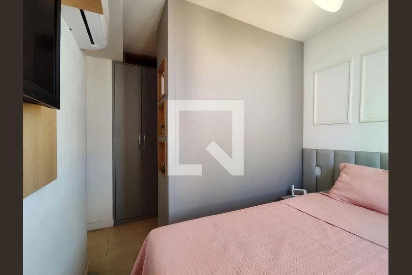 3-bedroom apartment with a mountain view — photo 30