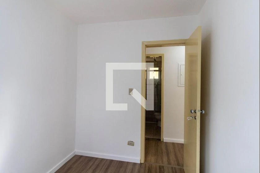 Балкон с грилем и 3 спальни: квартира 80 м² — photo 24