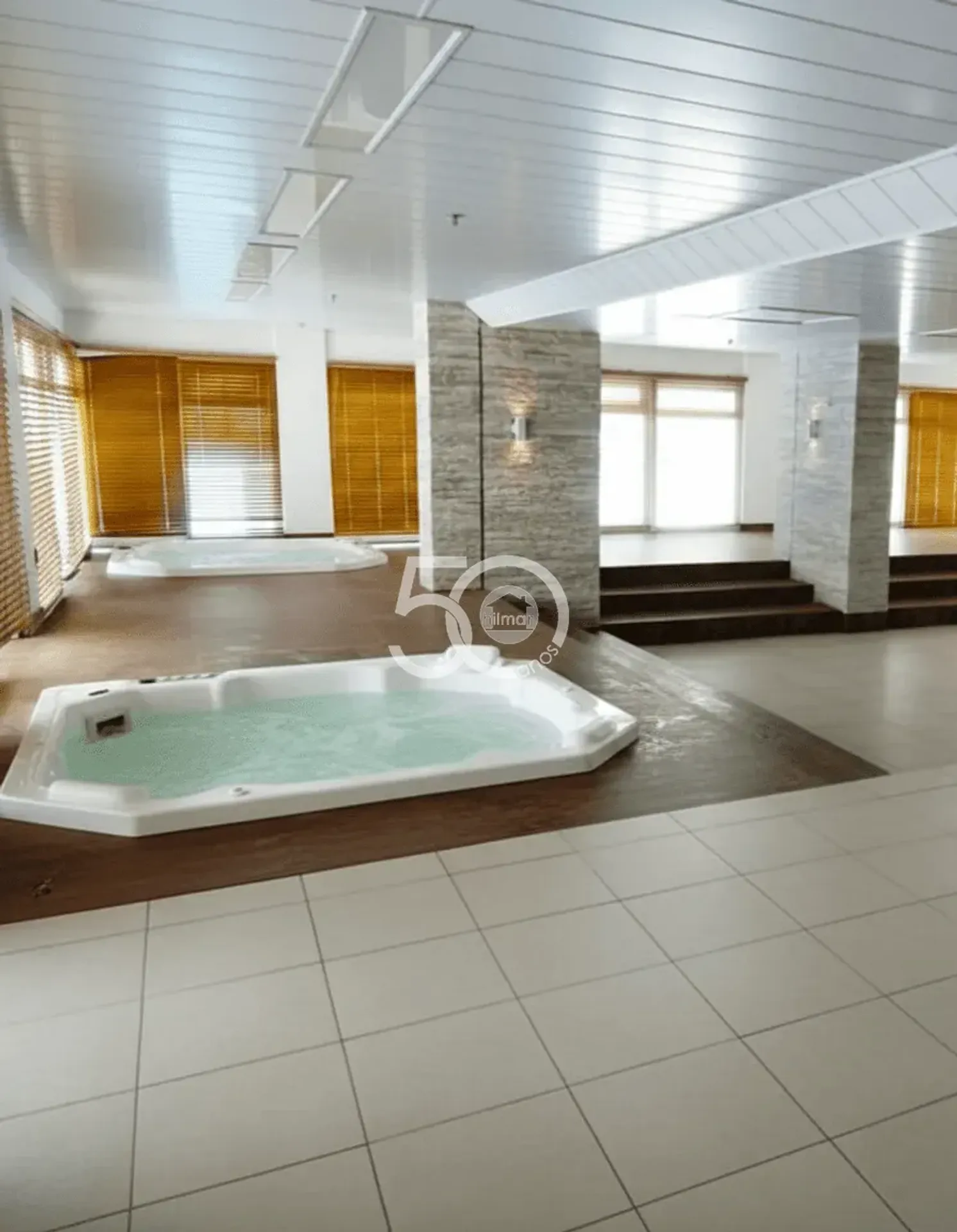 69 m² apartment with 2 bedrooms, balcony and 1 en-suite — photo 41