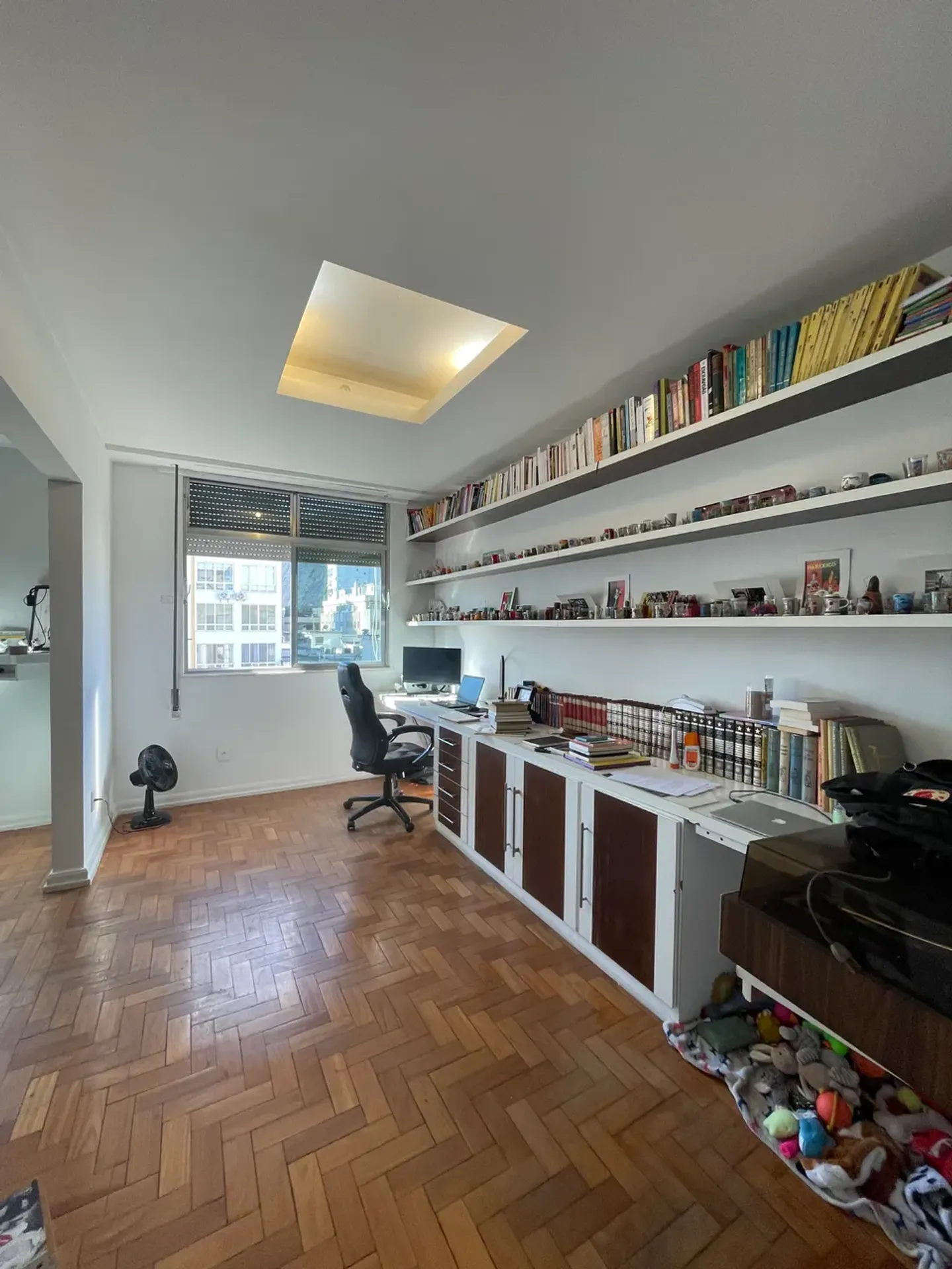 Apartamento mobiliado com 4 quartos e 5 banheiros — photo 28