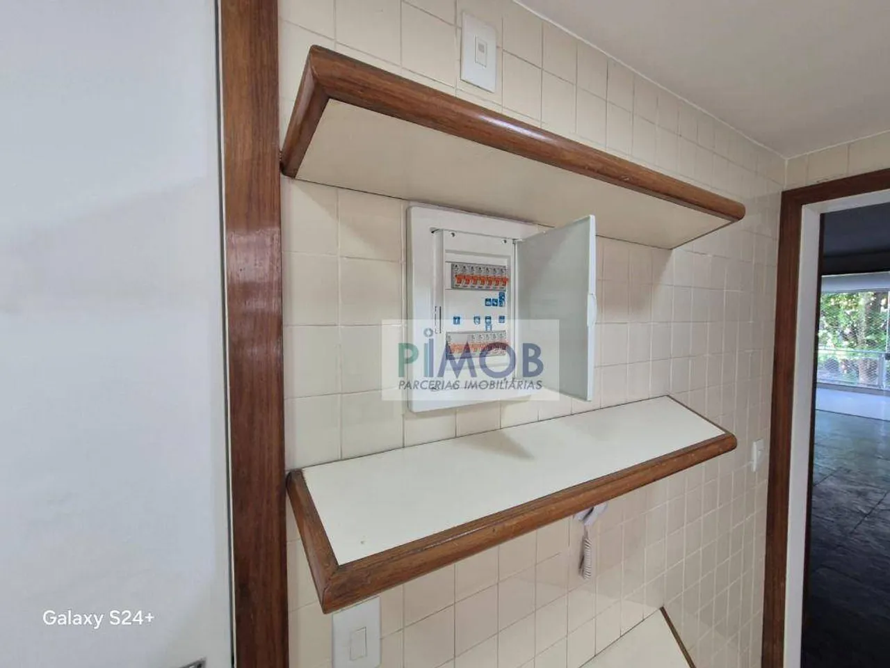 Apartamento de 2 quartos e 104 m² com área de lavanderia — photo 3