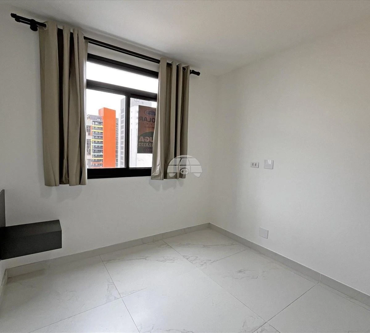 1-bedroom apartment with 1 bath, no parking — photo 3