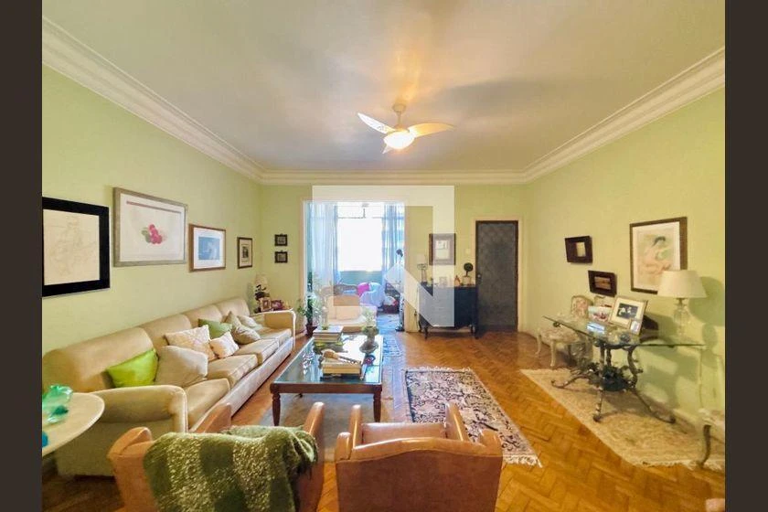 Furnished apartment with 3 bedrooms and 200 m² — photo 10