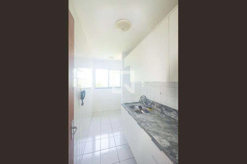 Apartamento para alugar com 2 quartos e 1 vaga