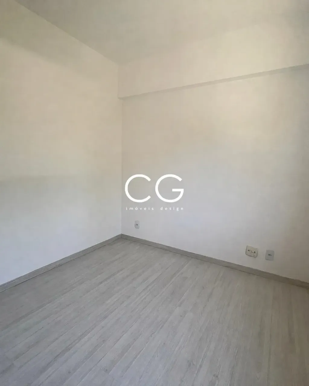 Unfurnished 3-bedroom apartment with balcony — photo 13