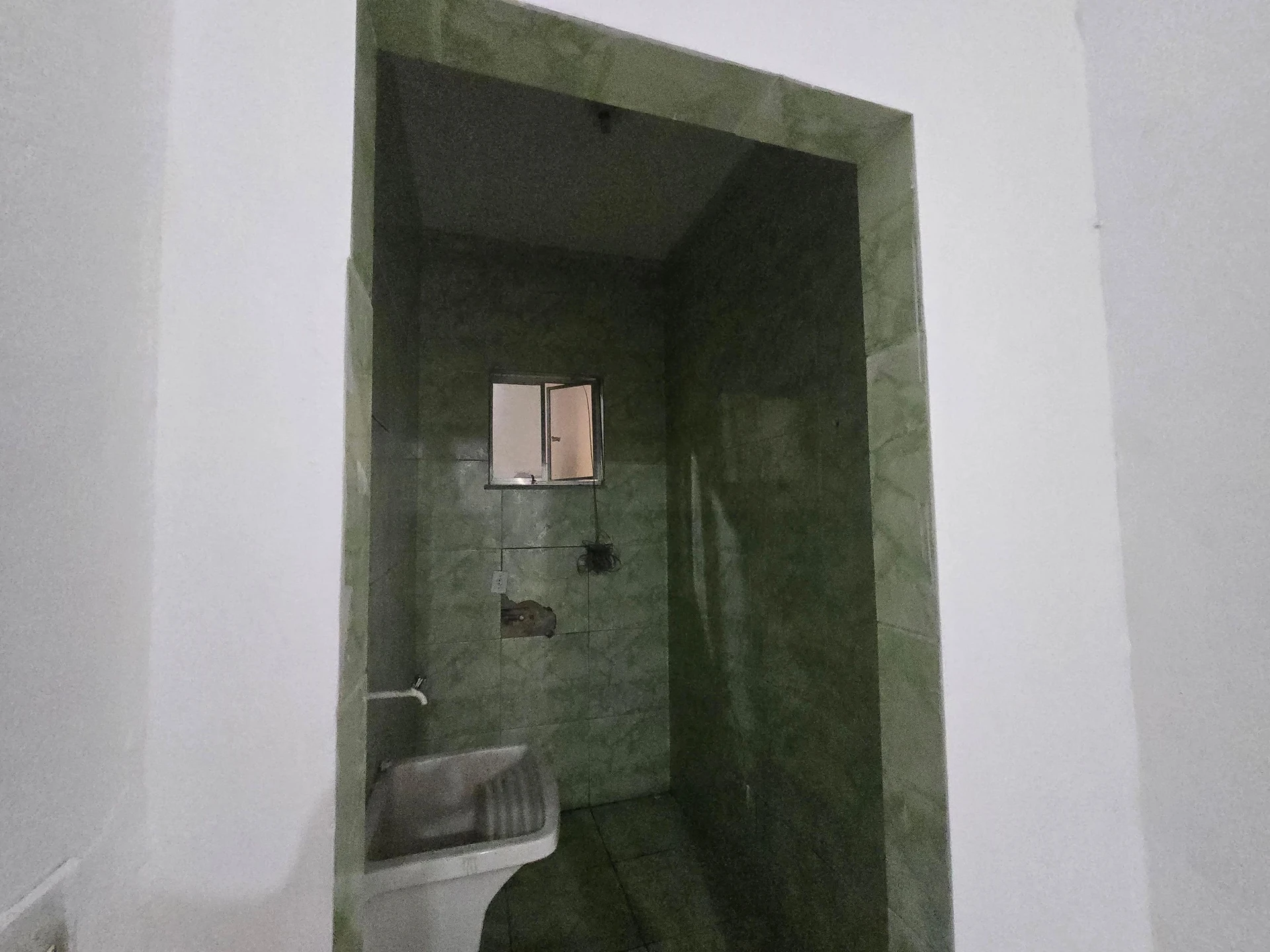2-bedroom apartment with open-plan kitchen and 1 bath