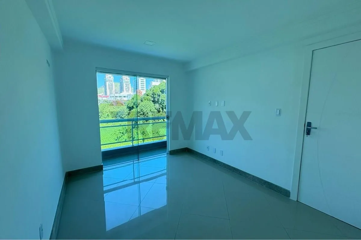 4-suite house with 305 m² and 3 parking spaces — photo 31