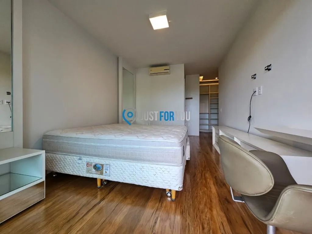 Apartamento mobiliado de 4 quartos em condomínio com piscina — photo 9