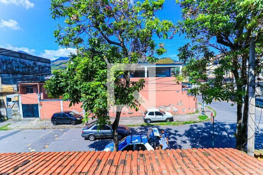 House, 200 m², with a washing machine — photo 32
