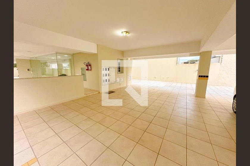 Apartamento com cozinha separada e 2 quartos e 1 vaga — photo 31